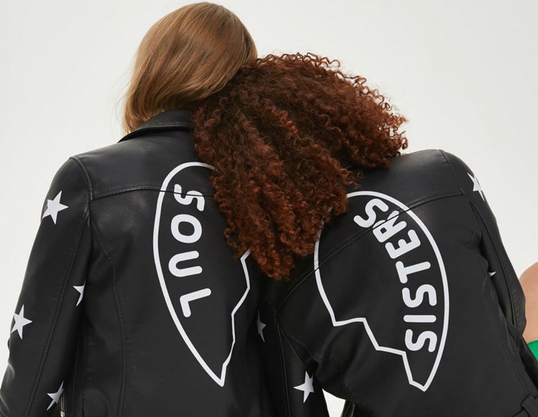 Popularni high street brend prodaje povoljne verzije hit jakni za najbolje prijateljice