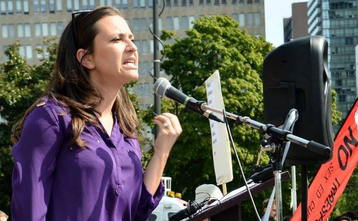 IZVOZIMO PRIMITIVCE Političarka hrvatskih korijena izbačena s liste jer joj se povraća od gay brakova