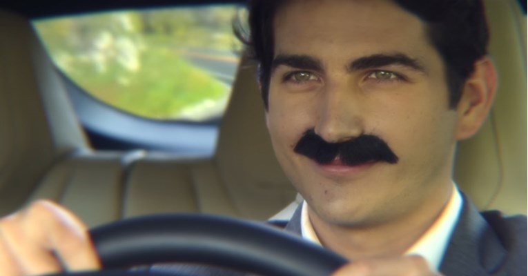 Video: Evo kako bi Nikola Tesla reagirao da je provozao Teslu
