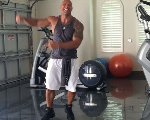Spreman za mjuzikl: Ovako izgleda kad se mišićavi The Rock raspleše u teretani