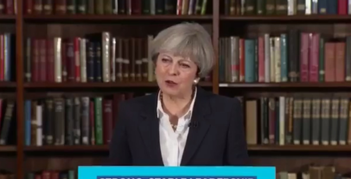 IZBORI U BRITANIJI Premijerka optužena da je omogućila terorizam odbila odgovarati na pitanja