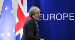 May obećala kako će biti "prokleto teška žena" u pregovorima s EU oko Brexita
