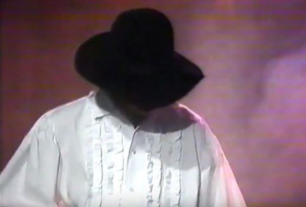 VIDEO Majka svih treševa: Prije nego se uhvatio mača, Thompson je (loše) imitirao Banderasa