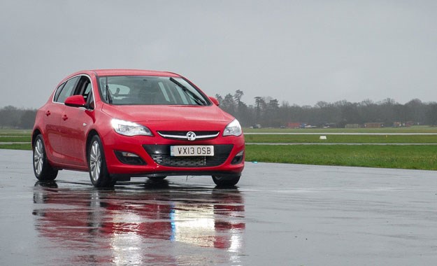 Opel Astra iz Top Geara na aukciji