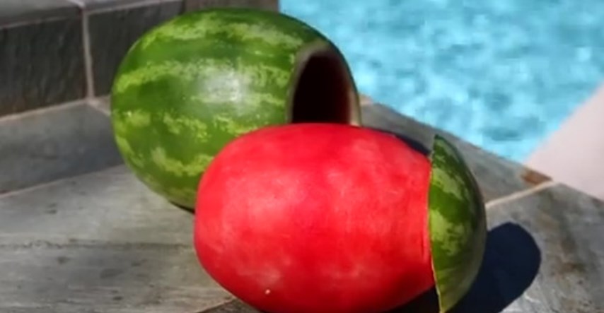 Ludi trik s lubenicom koji ćete poželjeti isprobati odmah