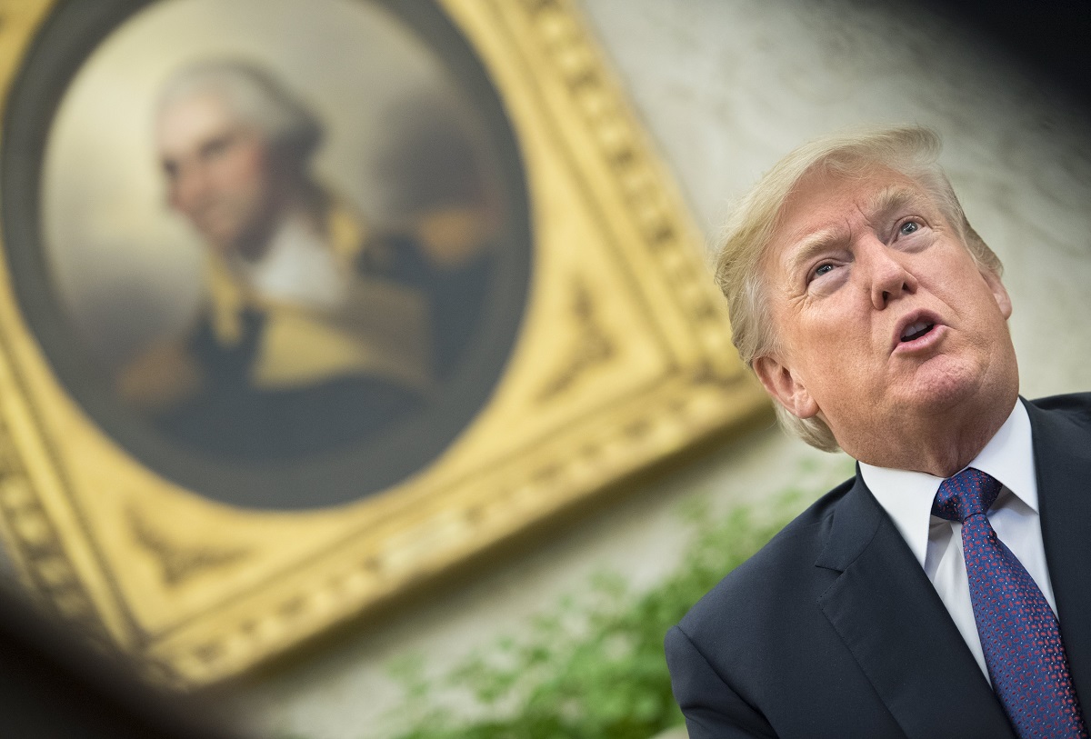 Trump: Clinton je tijekom kampanje od novinara radila budale