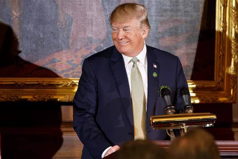 Trump prijeti vetom na zakon o proračunu zbog imigranata i graničnog zida