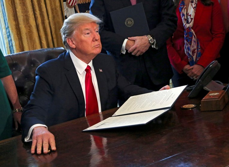 Trump potpisao protokol o pristupanju Crne Gore NATO-u