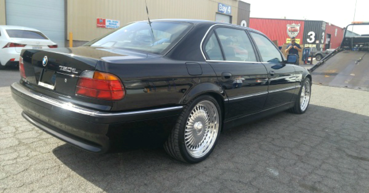 Prodaje se BMW u kojem je smaknut Tupac Shakur, cijena će vas zaprepastiti