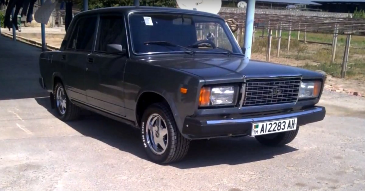 U Turkmenistanu su zabranjeni crni automobili, a razlog je logičan