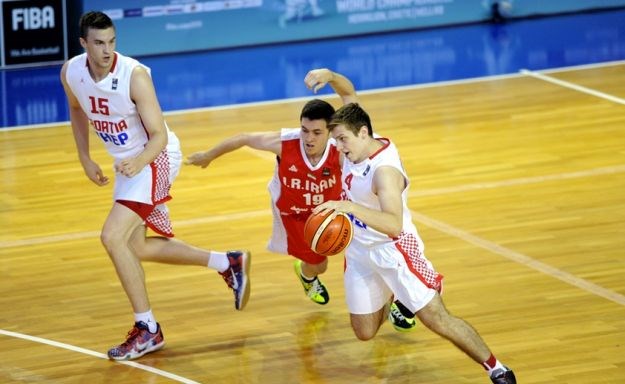 Hrvatski juniori razbili Iran sa 50 koševa razlike: S Kinezima za četvrtfinale
