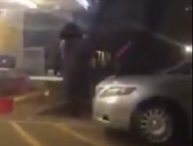 VIDEO Snimka koja je izazvala bijes javnosti: Policajci pretukli i ubili 37-godišnjeg muškraca