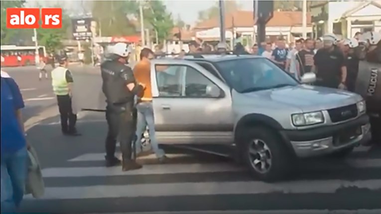 VIDEO Pijani Hrvat probio policijski kordon kod Marakane