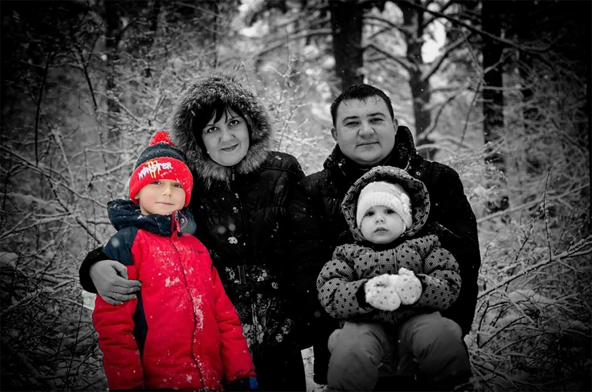 RUSI NA ULICAMA, POGINULO 41 DIJETE Dječak se spasio skokom, cijela obitelj mu je poginula