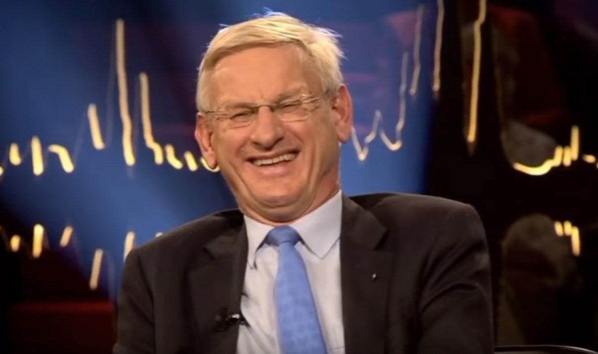 NOVA PLJUSKA HRVATSKOJ Carl Bildt: Međunarodna zajednica će snažno podržati zaključak arbitraže