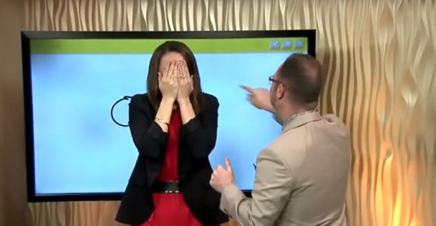 VIDEO Voditeljica bezuspješno pokušala sakriti nacrtani penis u emisiji uživo