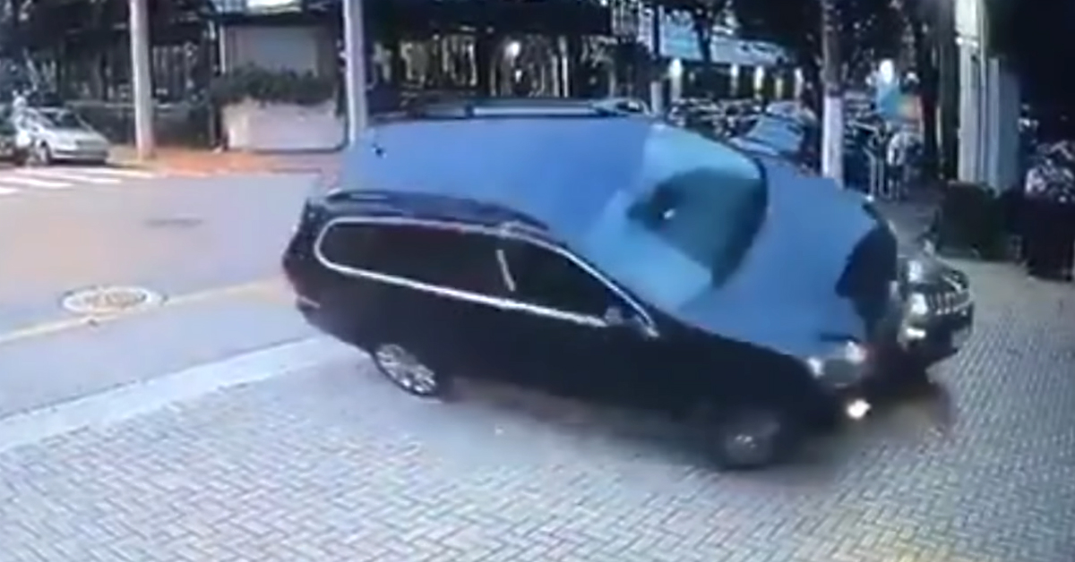 VIDEO Nasilni vozač Golfa dobio kaznu kojoj se nije nadao