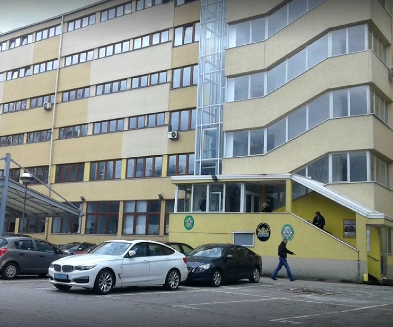 Zbog dojave o bombi evakuirana zgrada nizozemskog veleposlanstva u Sarajevu