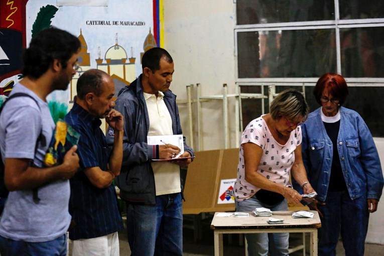 Čak 14 južnoameričkih država povlači veleposlanike iz Venezuele zbog nelegitimnih izbora