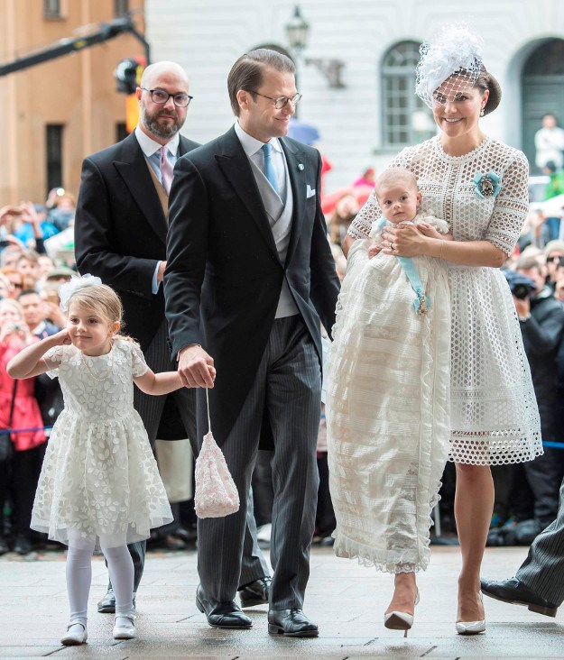 Princeza Victoria krstila sinčića Oscara: Što su švedske dame obukle za ovu svečanu prigodu?