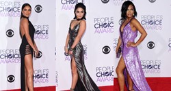 Noć lijepih nogu:  Za dodjelu nagrada "People´s Choice Awards" mlade glumice odabrale haljine s opasno visokim prorezima