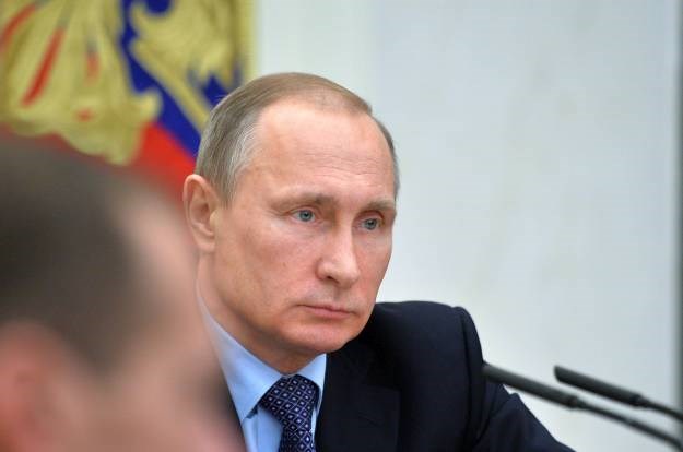 Putin započeo s povlačenjem vojne opreme iz Sirije