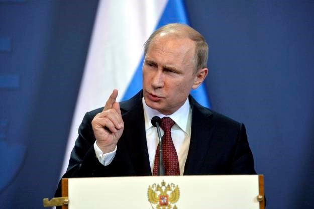 Putinu je prije godinu dana utrostručena plaća, a sada ju smanjuje za 10 posto zbog krize