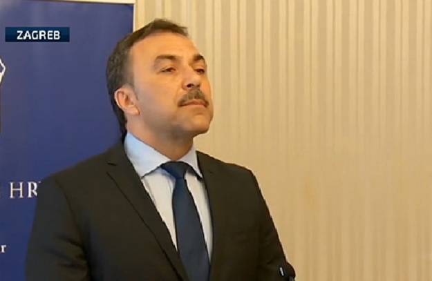 Orepić: Zabrinuo bih se da me gospodin Brkić hvali