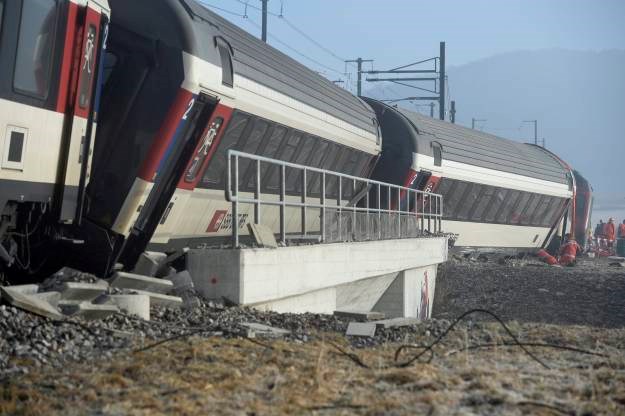 Sudar dva putnička vlaka u Švicarskoj, 5 ozlijeđenih