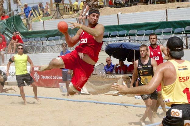 Petero Hrvata vode rukomet na pijesku prema olimpijskoj obitelji
