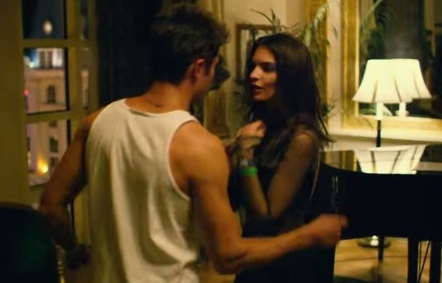 Zac Efron u vrućim zagrljajima s Emily Ratajkowski u filmu "We Are Your Friends"