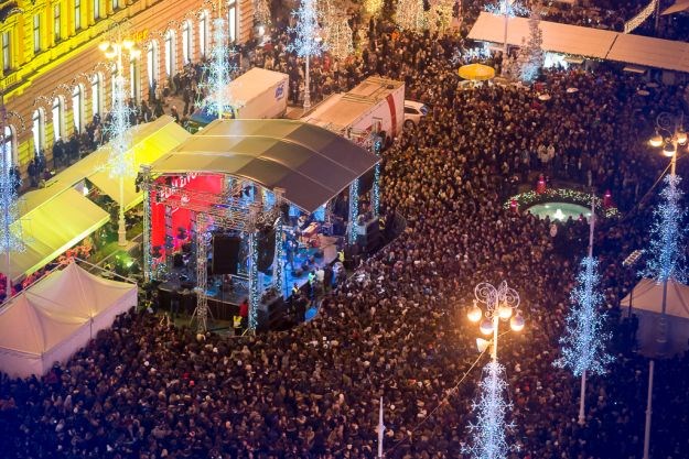 Bravo Hrvatska, bravo Zagreb: Evo kako izgleda Trg kada ga preplave dobri ljudi
