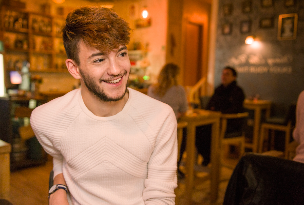 INTERVJU Prvi hrvatski gay Youtuber: Ako gledaš lezbe u porniću, moraš ih prihvatiti i u stvarnosti