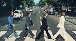 Na kultnom omotu Beatlesa skriva se najbolja fotobomba u povijesti, vidite li je?