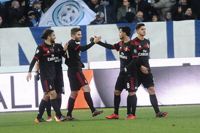 NAVIJAČI VELIKANA OVO NE PAMTE Milan zabio četiri gola u gostima
