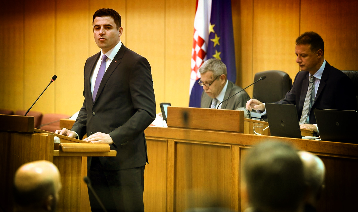AFERA HOTMAIL Šef SDP-a u saboru: Ovo je izvanredno stanje, raspustite sabor