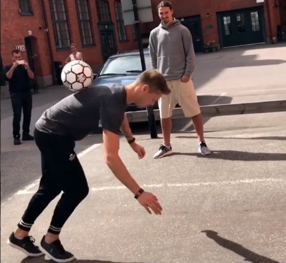ZLATAN MU ZAPLJESKAO Evo što sve morate znati s loptom da fascinirate legendu