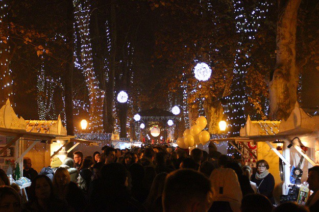 VIDEO Tri minute čiste magije: Pogledajte najljepše prizore Adventa u Zagrebu