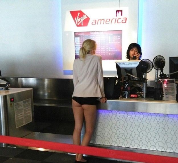 Internet luduje za plavušom koja je u zračnu luku došla u gaćicama