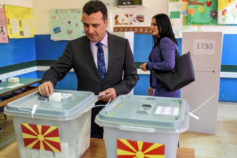 Čelnik makedonske oporbe odbacio rezultate izbora: "Ovo je bilo u mafijaškom stilu"