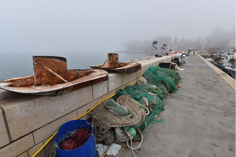 Hrvatska poslala kazne slovenskim ribarima zbog nedopuštenog ribolova