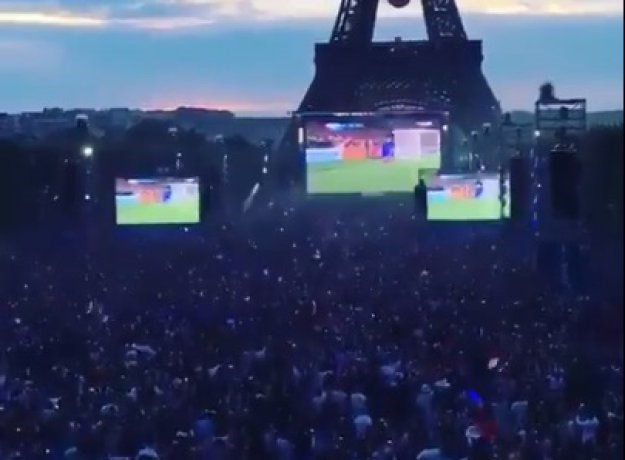 Pogledajte ludnicu i slavlje Francuza ispred Eiffelovog tornja
