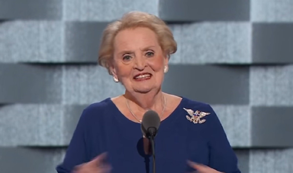 Madeleine Albright registrirat će se kao muslimanka u znak protesta Trumpu