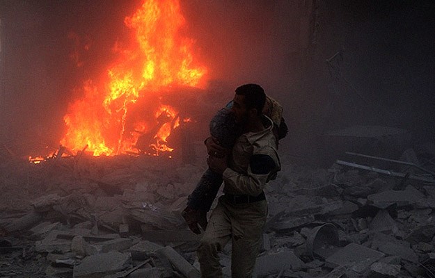 Sirijski pobunjenici bombardiraju Alep, poginulo 15 civila