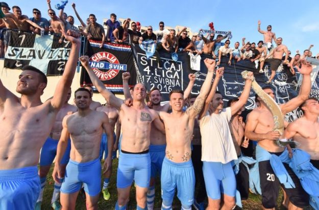FOTO DANA Cibalia i Ultrasi van sebe: "Od stečaja do prve lige!"