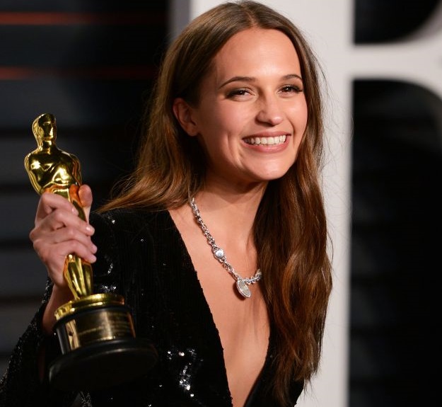 Završila je era Angeline Jolie: Ova ljepotica nova je Lara Croft