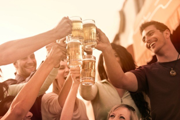 Europa u borbi protiv alkohola: Na svakoj boci morat će pisati sastojci i broj kalorija
