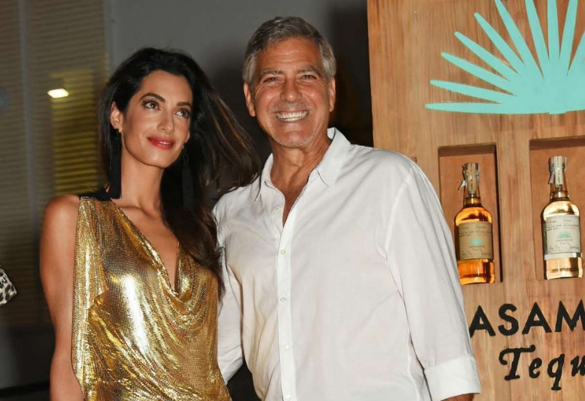 Službenom objavom o rođenju blizanaca Clooneyevi nasmijali cijeli svijet