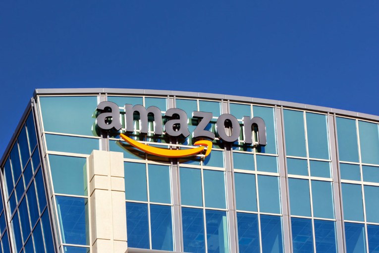 Amazon platio porezni dug Francuskoj