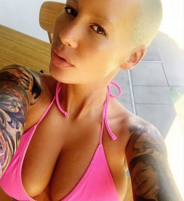 Amber Rose s kosom izgleda potpuno neprepoznatljivo